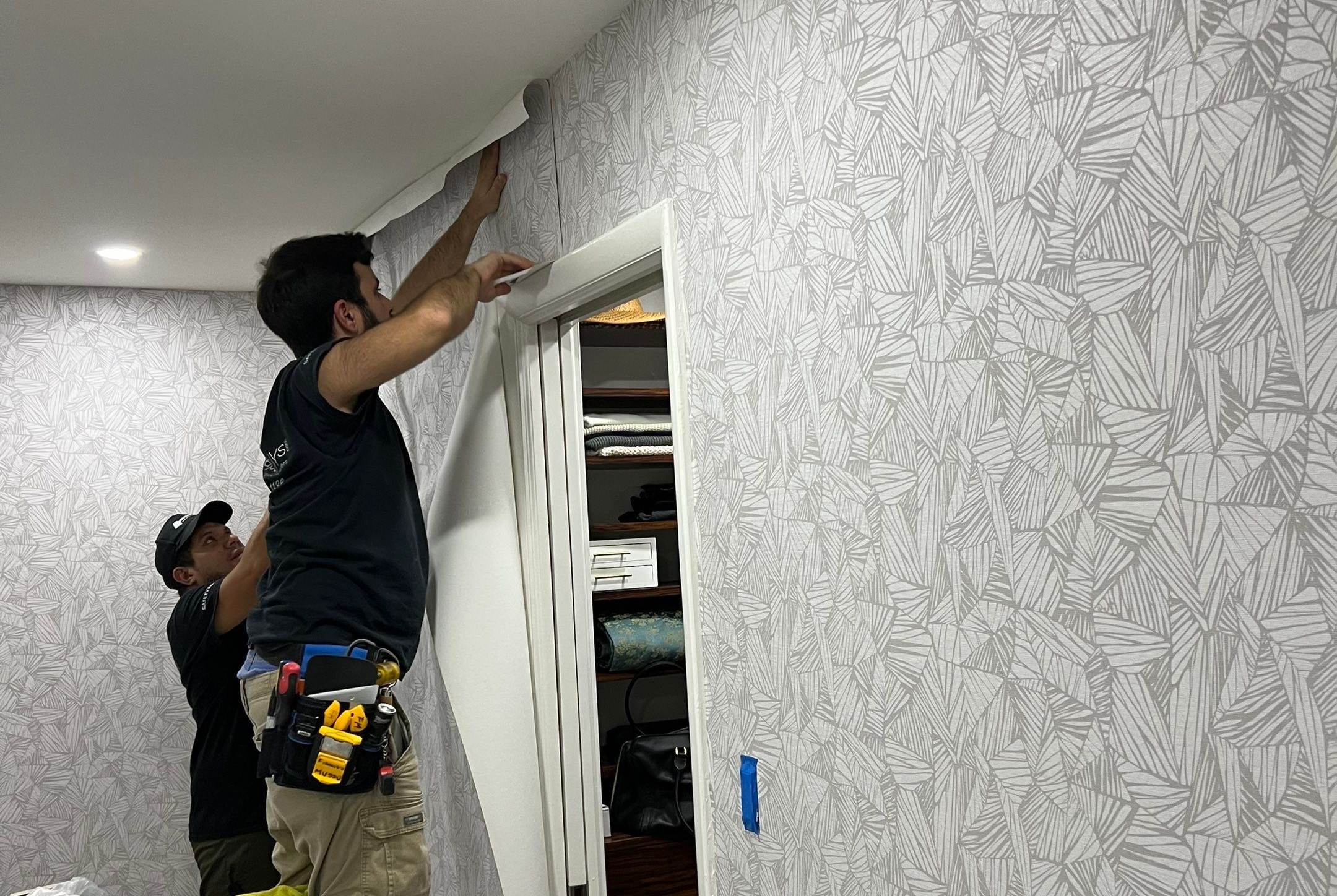 Professional wallpaper hanging service